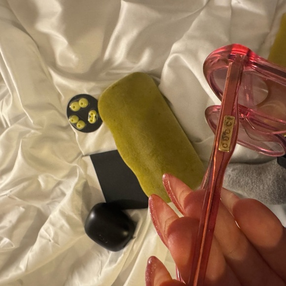 Gucci pink sunglasses - Picture 3 of 4